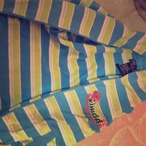 Miss girls swimsuit or clothes cover!